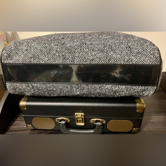 Kate Spade Black and Gray Tweed Shoulder Bag EUC - Picture 16 of 16